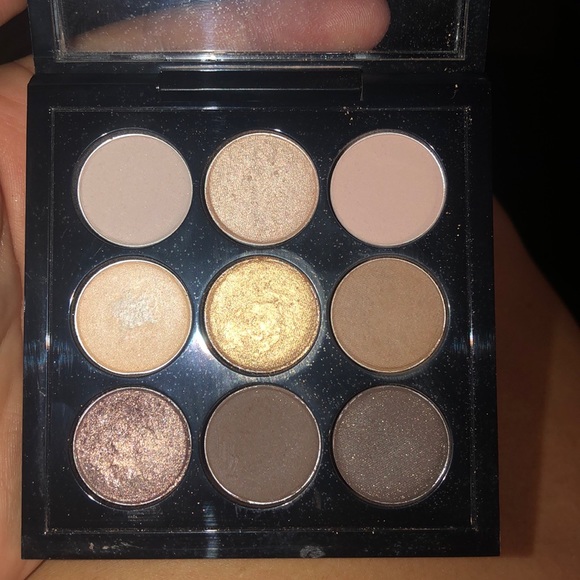 MAC 9 shade pallet - Picture 1 of 3